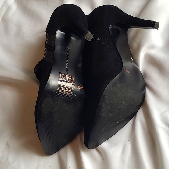BCBGeneration suede booties - Picture 4 of 5